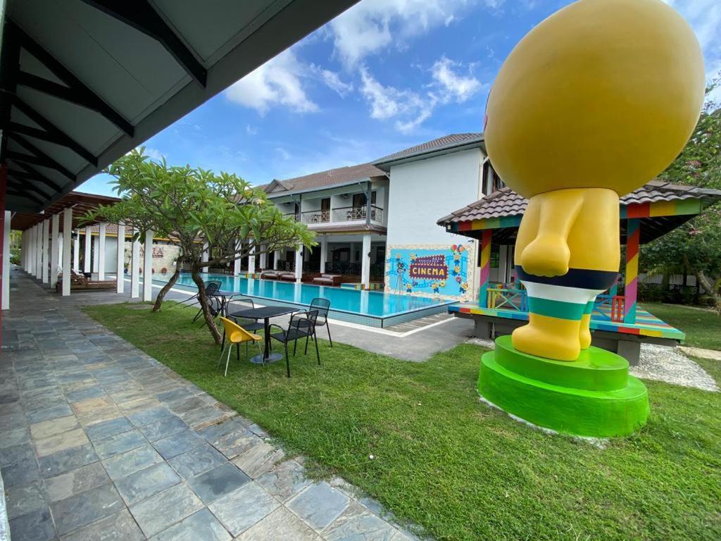 Alia Residence Business Resort Padang Mat Sirat Exterior photo