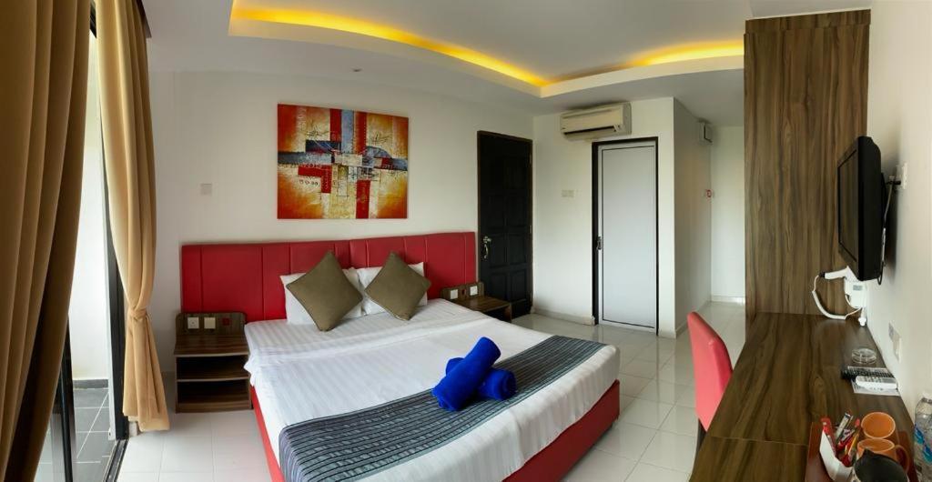 Alia Residence Business Resort Padang Mat Sirat Exterior photo