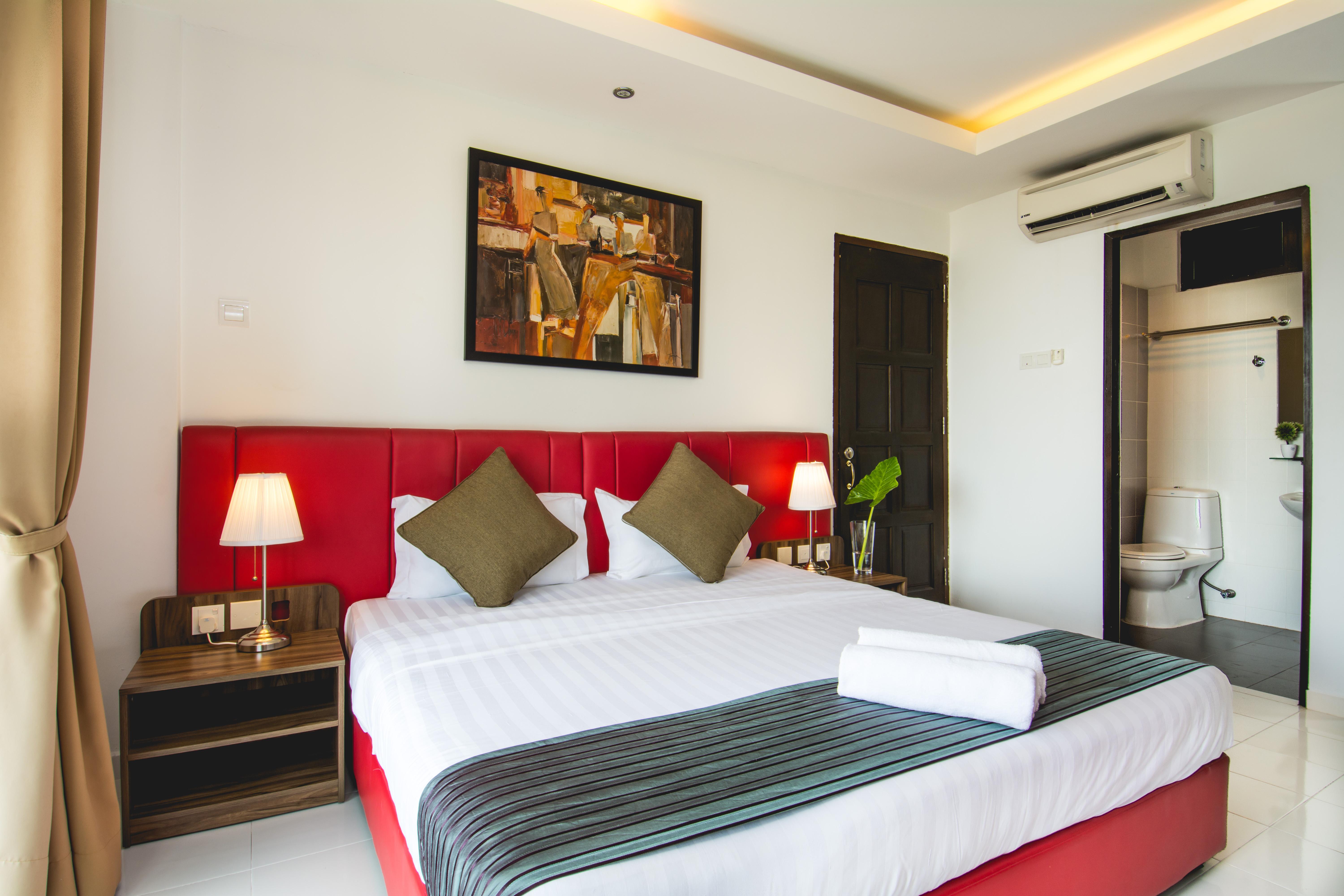 Alia Residence Business Resort Padang Mat Sirat Exterior photo