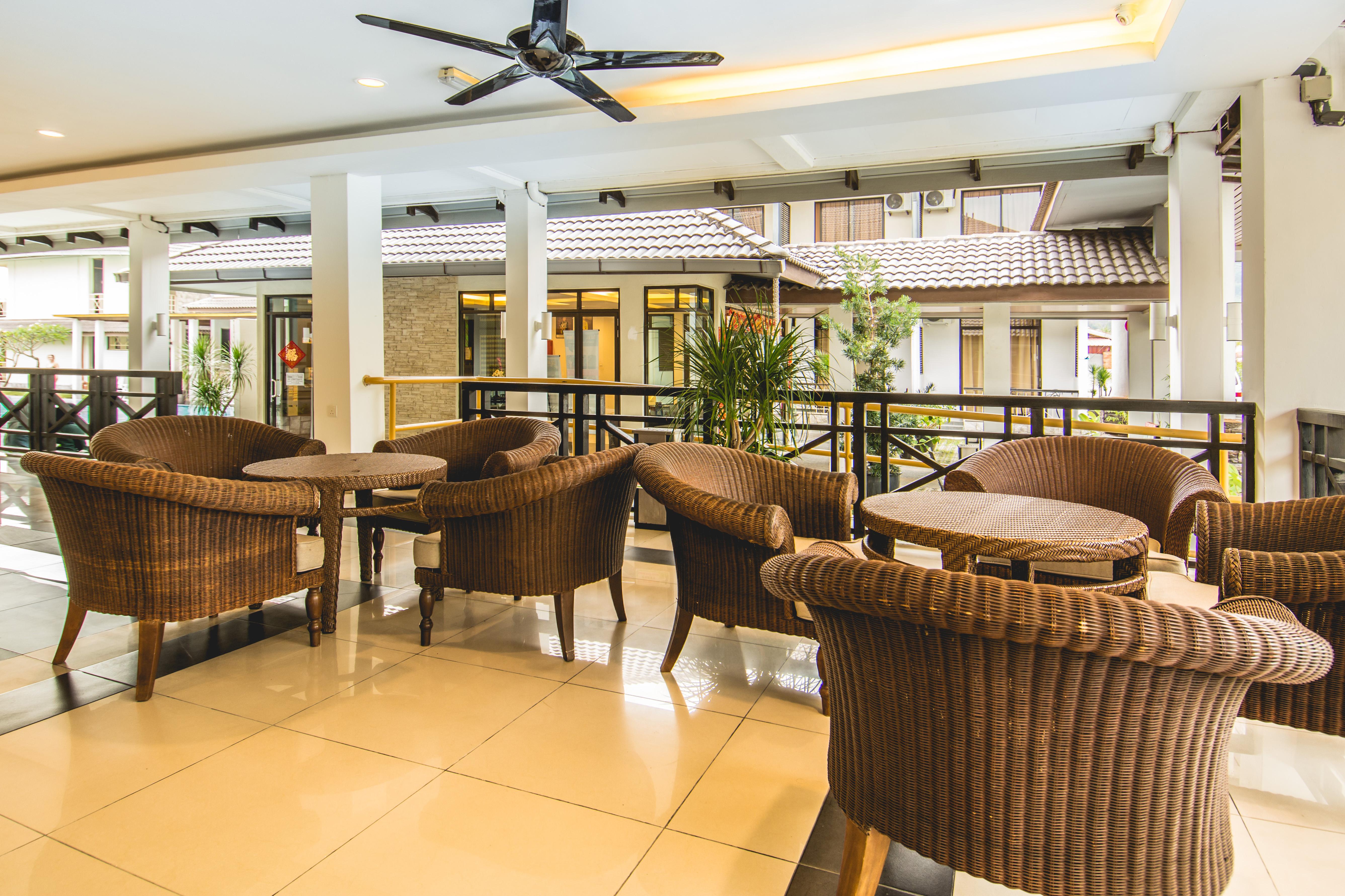 Alia Residence Business Resort Padang Mat Sirat Exterior photo