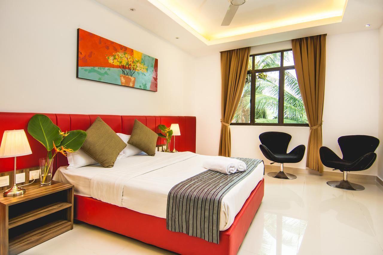 Alia Residence Business Resort Padang Mat Sirat Exterior photo